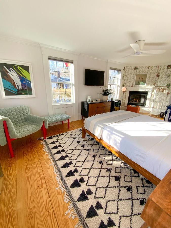 Inn At Cook Street Провинстаун Экстерьер фото