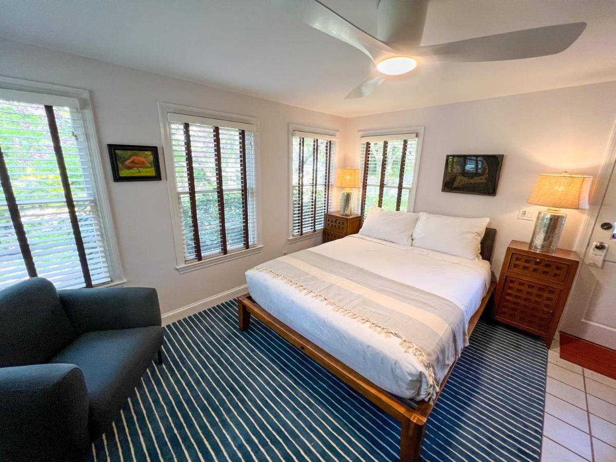 Inn At Cook Street Провинстаун Экстерьер фото